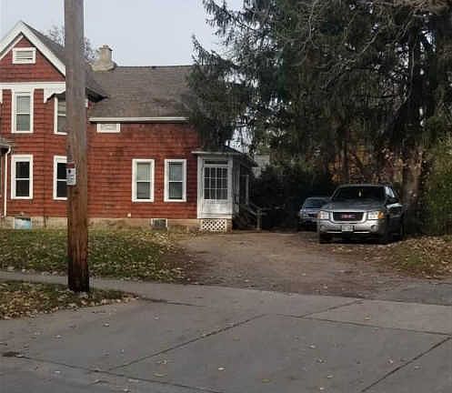 3rd image of 1100 Elmwood Ave
