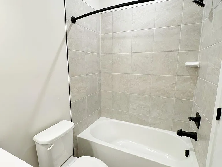 19722 Preservation Mews — Photo 14