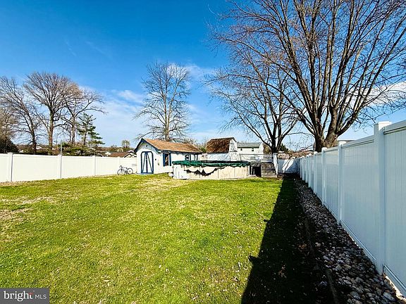5th image of 2215 Lodge Farm Rd