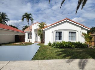 14351 SW 90th St, Miami, FL 33186