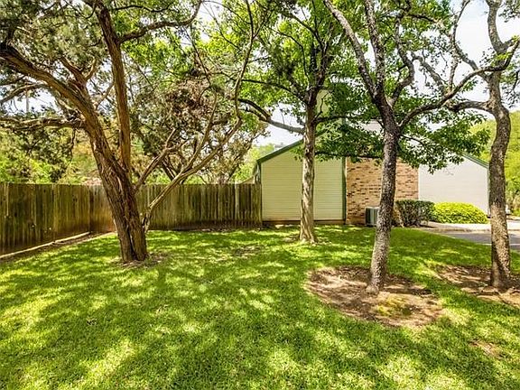 4th image of 6501 Columbia Oaks Ct APT 6