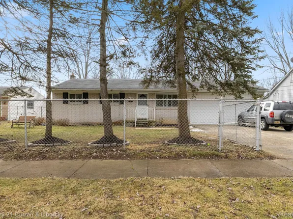 28543 Hanover Blvd, Westland, MI 48186