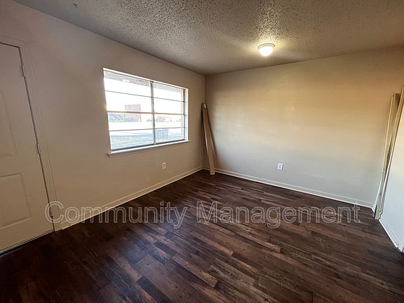 2nd image of 1529 N Marque Ann Dr