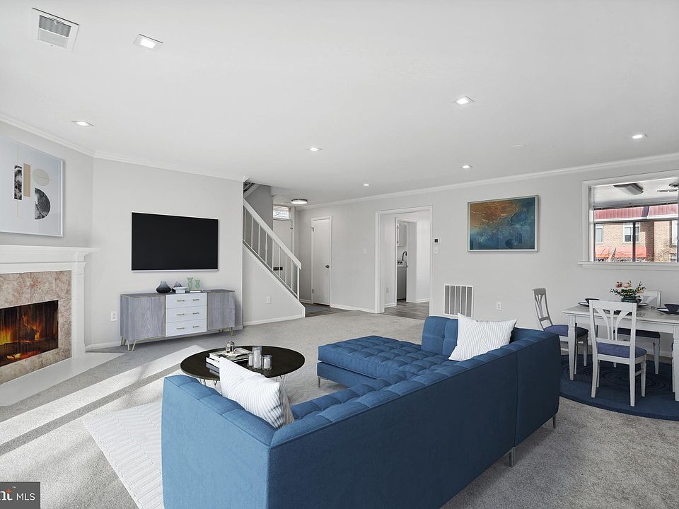 1st image of 642 15th St S #2