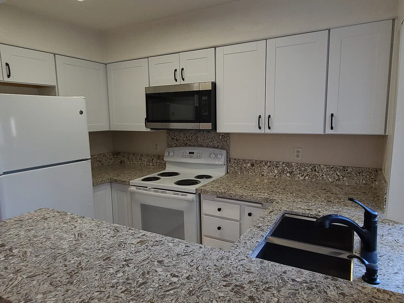 1395 Caminito Gabaldon — Photo 4