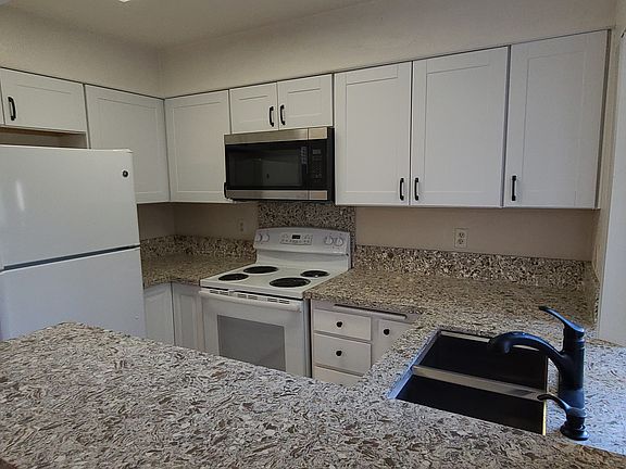 3rd image of 1395 Caminito Gabaldon Unit C
