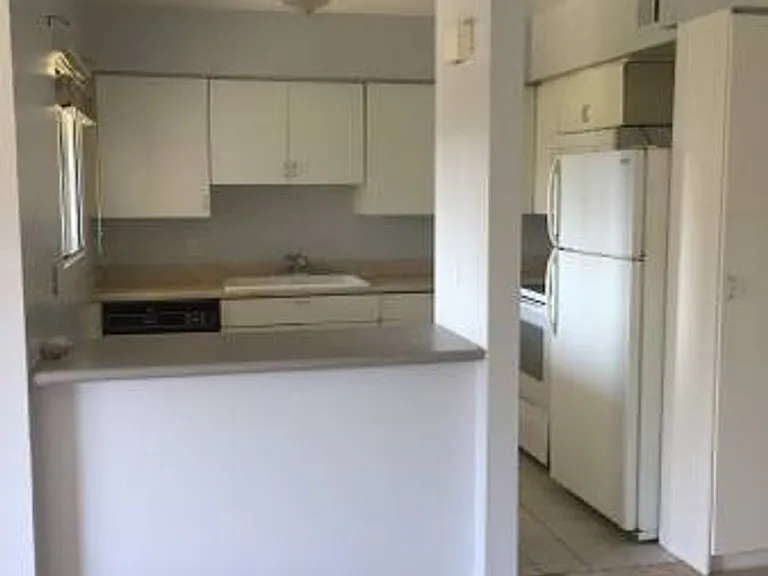 5644 Yolanda Ave #4 — Photo 11