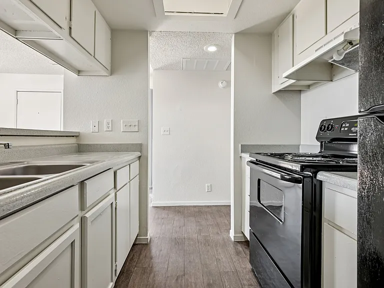 Terravita Apartments — Photo 9