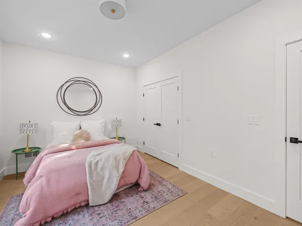 249 5 Halladay Street image 19 of 48