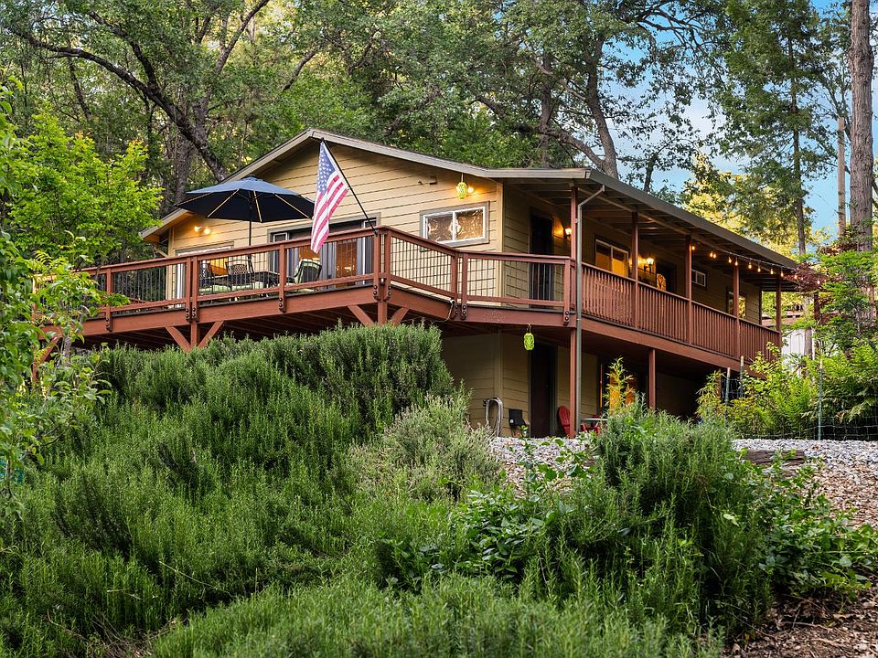 1st image of 5086 Woodland Dr