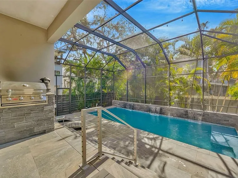 2706 W Trilby Ave — Photo 10