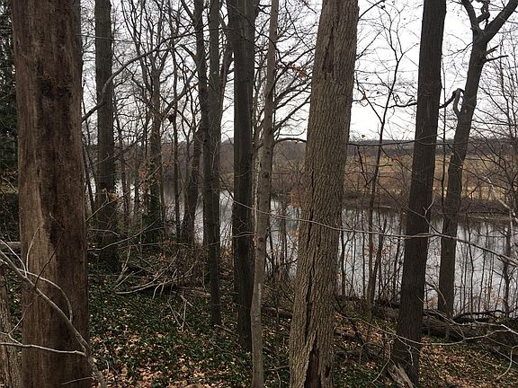 2nd image of 1880 High Bank Dr