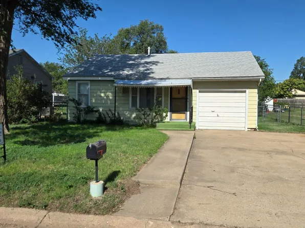744 S Pennsylvania Ave, Liberal, KS 67901