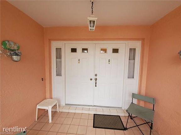 3rd image of 3302 Sabal Springs Blvd