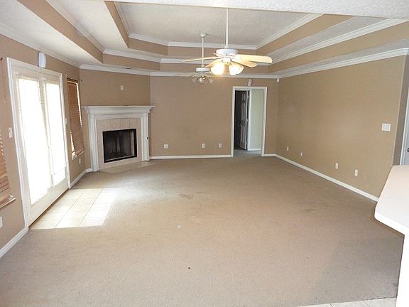 2nd image of 102 Bayou End Cir
