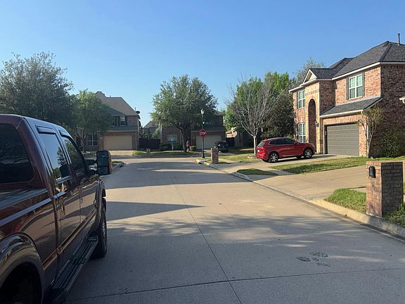 5th image of 10305 Stoneside Trl