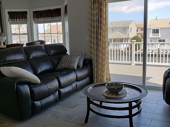 Sliders onto large deck