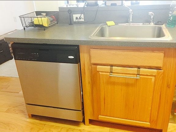 2nd image of 3 Greenwich Dr APT 97