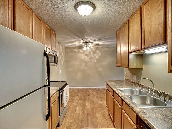 5th image of 3909 Heritage Hills Dr #1220S