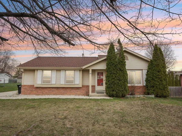 400 East Drexel AVENUE, Oak Creek, WI 53154