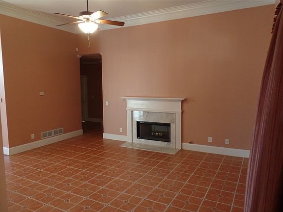4th image of 6744 Great Water Dr