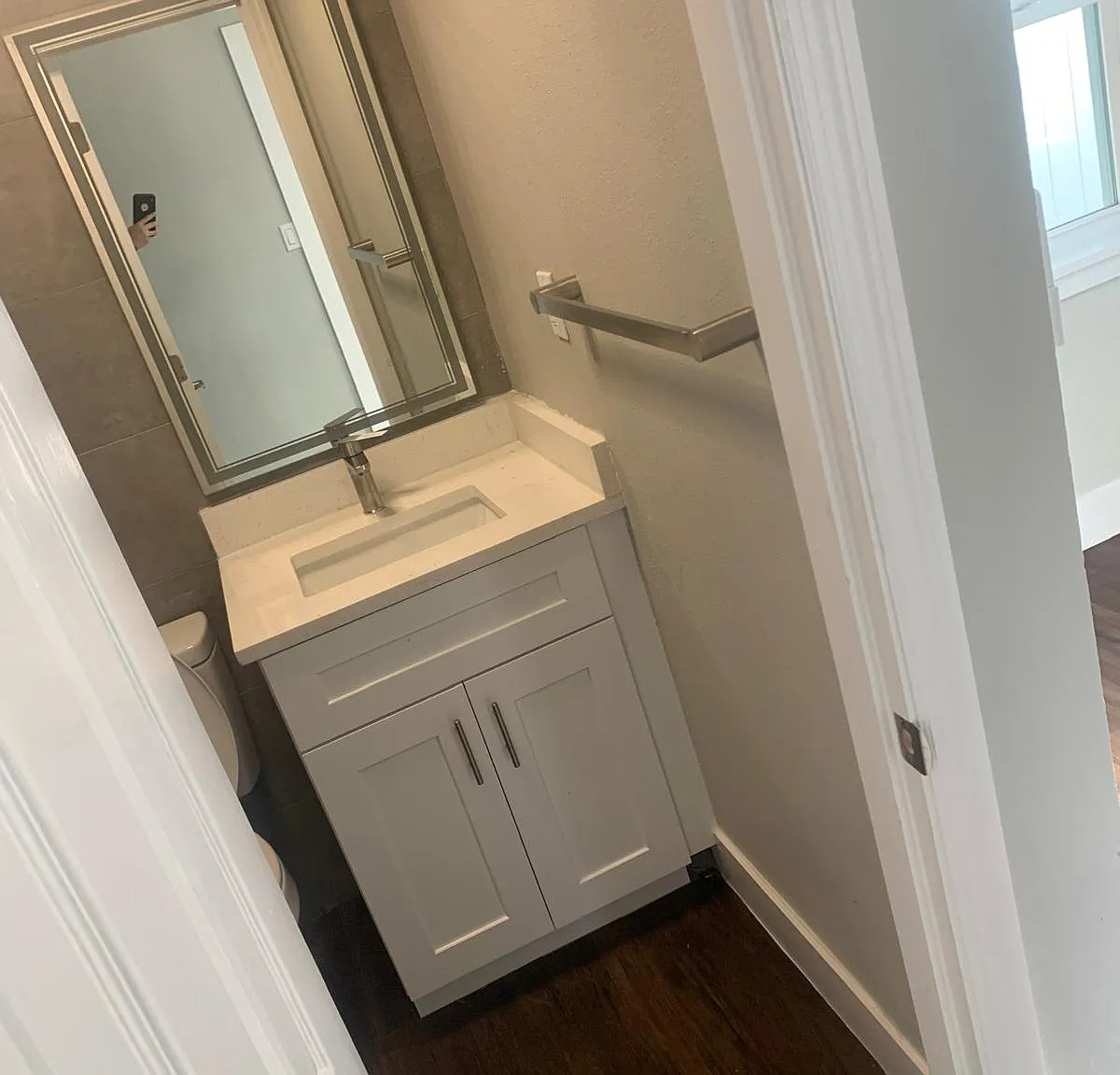 1 bed, 400 sqft, $1,145 — Photo 4