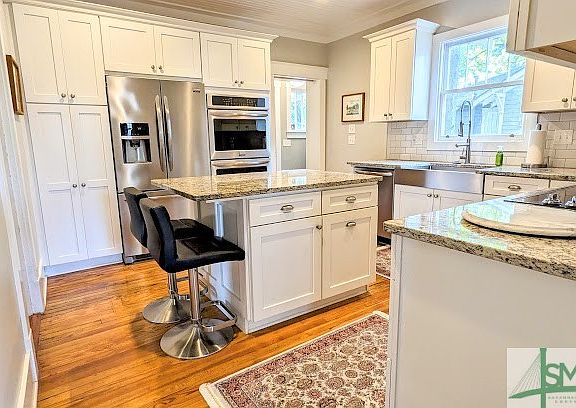 4th image of 1325 E 50th Street