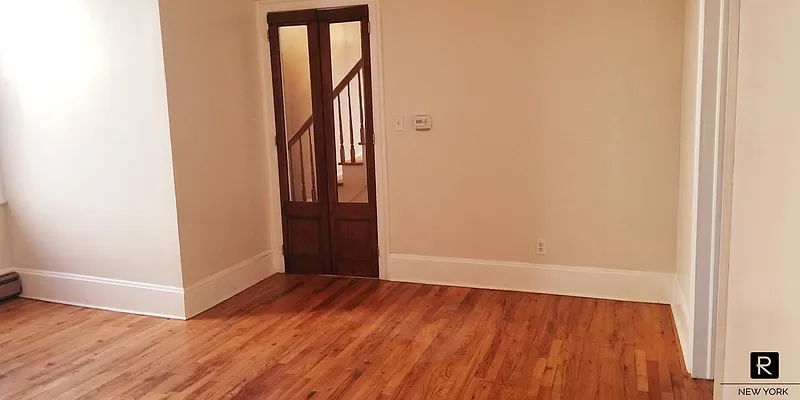 Rented by R New York | media 7