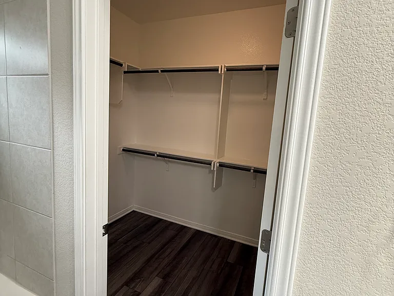 5060 Dickinson Loop — Photo 8