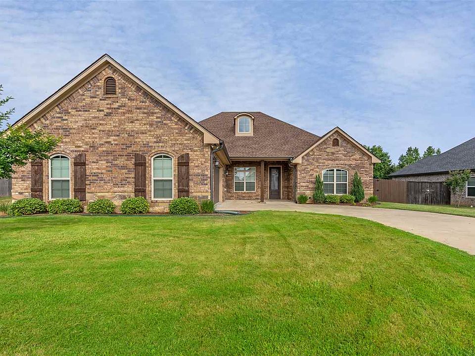 1st image of 101 Germantown Cir