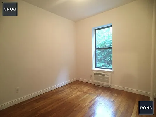 Rented by Bond New York | media 5