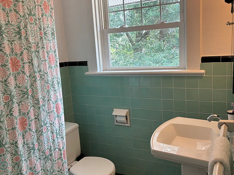 1208 Preyer Ave — Photo 9