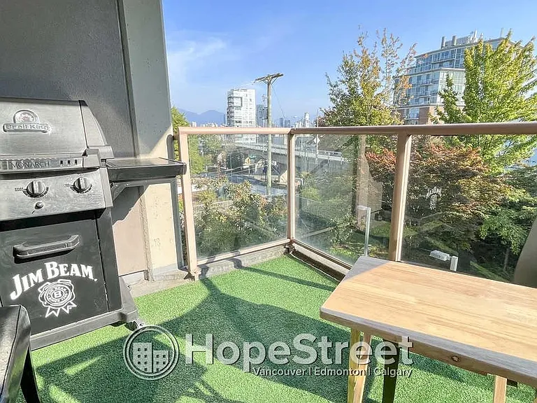 1633 W 8th Ave #304 — Photo 19