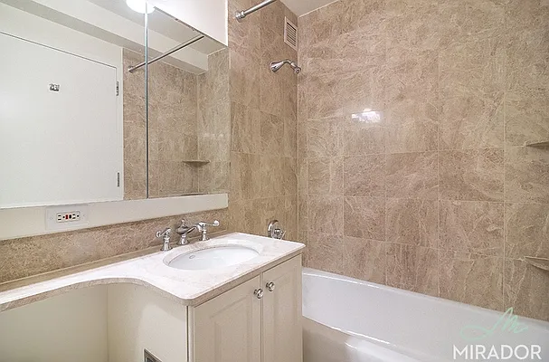 Rented by Mirador Real Estate | media 30