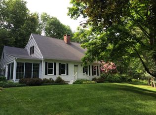 11 Mackay Farm Rd, Woodbury, CT 06798