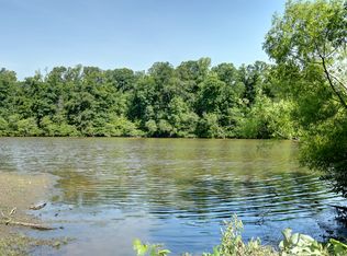 608 Scarlet Oak Rd, North Chesterfield, VA 23235