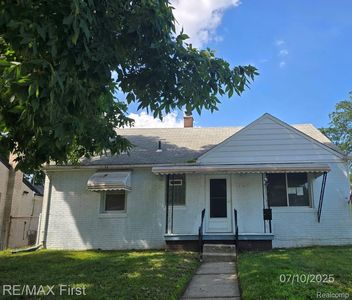 21615 Ridgeway St, Saint Clair Shores, MI, 48080