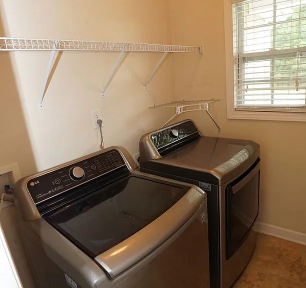 147 Moonstone Ct — Photo 24
