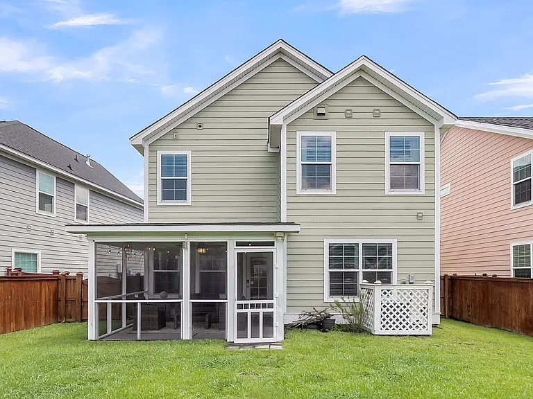 534 Alderly Dr — Photo 37
