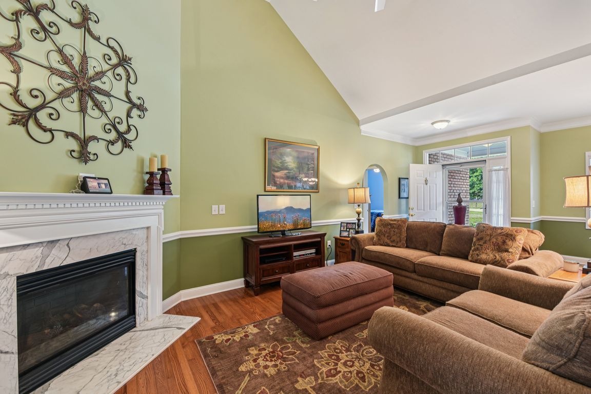 Willow Grove Ln-S1007-007.jpg