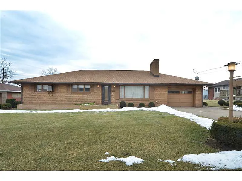 2113 Caler St photo 1