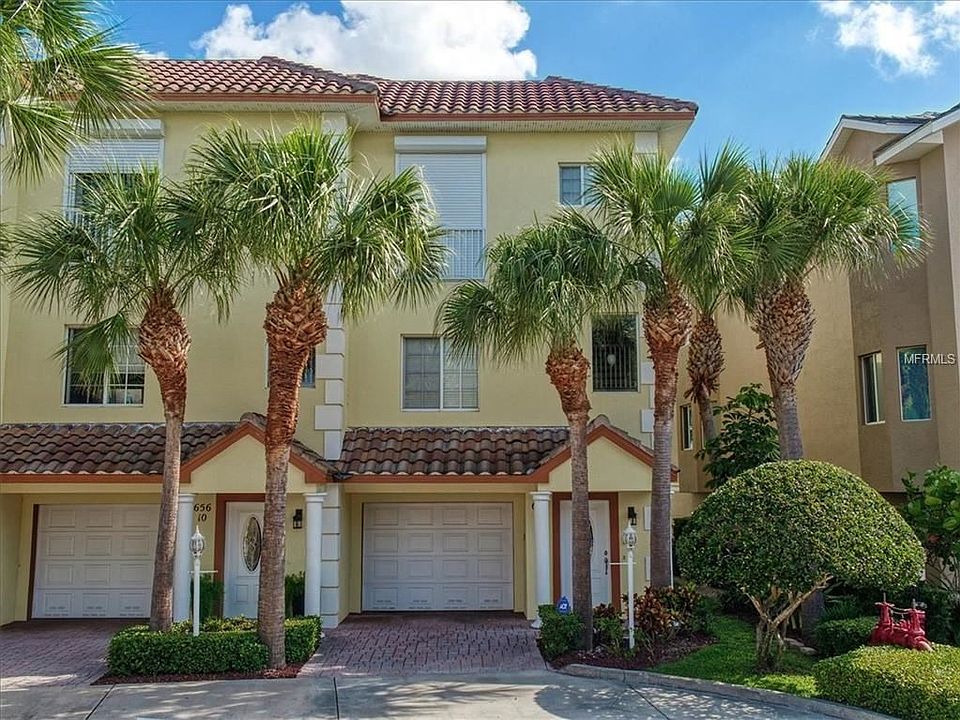 1st image of 656 Bayway Blvd APT 11