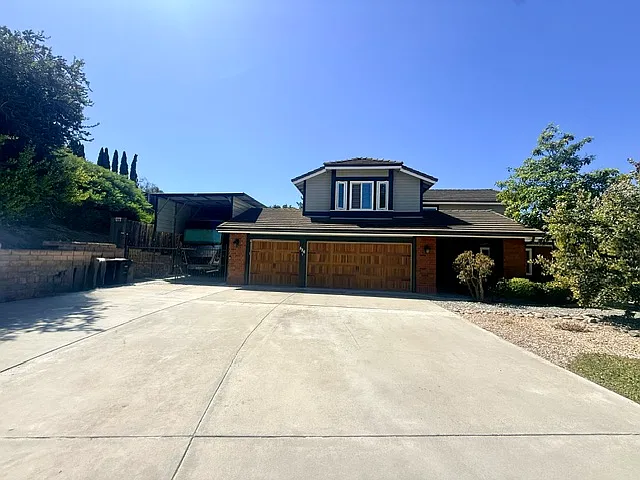 526 Trailridge Dr