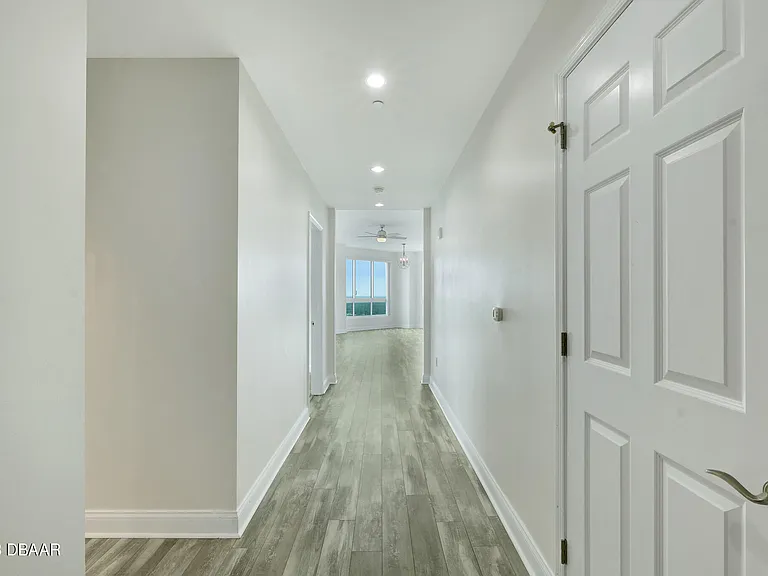 241 Riverside Dr #2509 — Photo 2