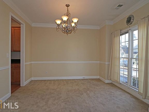 5th image of 2911 Montview Dr SW