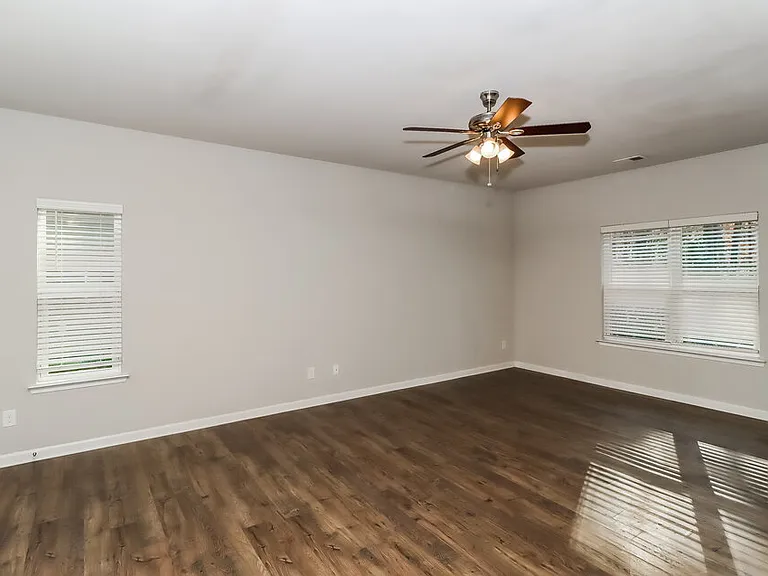 1017 Helms Rd — Photo 6