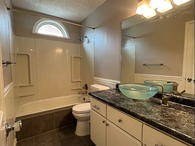 6765 Kirby Lawns Cv — Photo 11