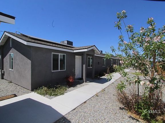 5th image of 915 W Dolphin Ave