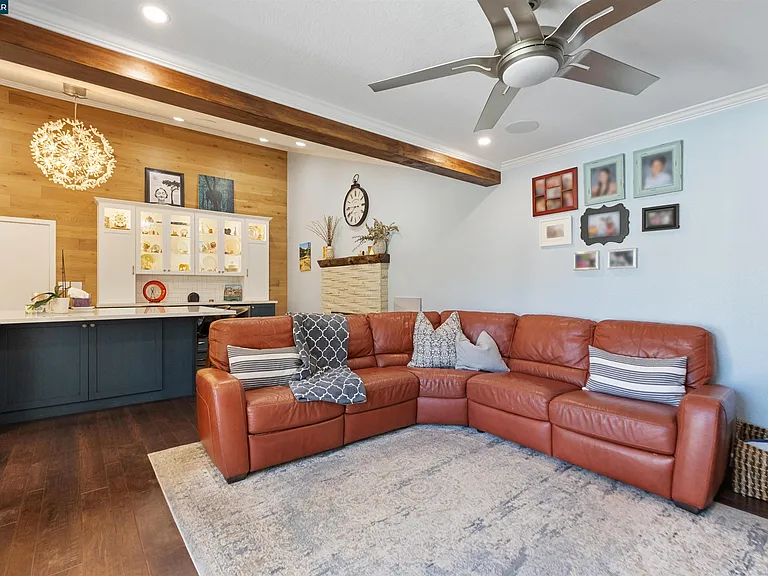 301 Domingo Ct — Photo 41