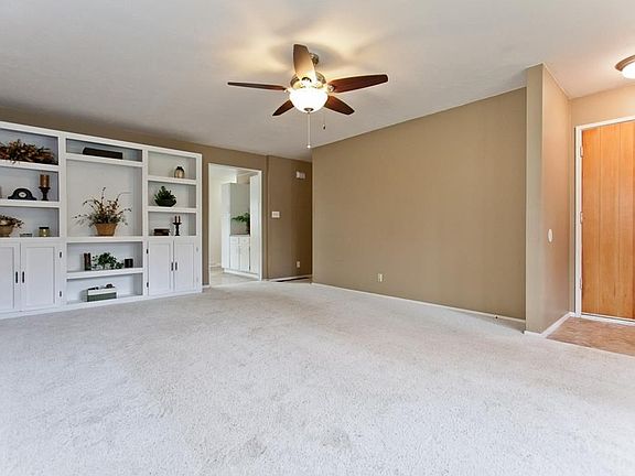 5th image of 5041 Harbet Ave NW